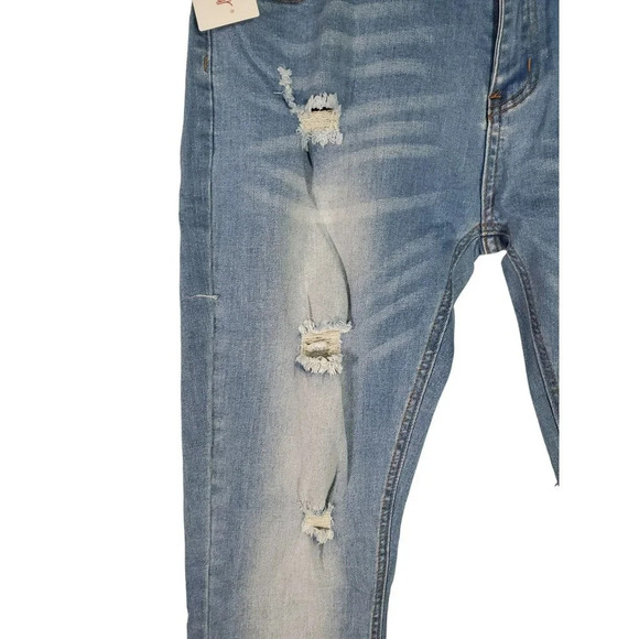 Roswear Mid Rise Frayed Hem Ripped Skinny Stretchy Jeans Womens Size XL NWT - Picture 3 of 8